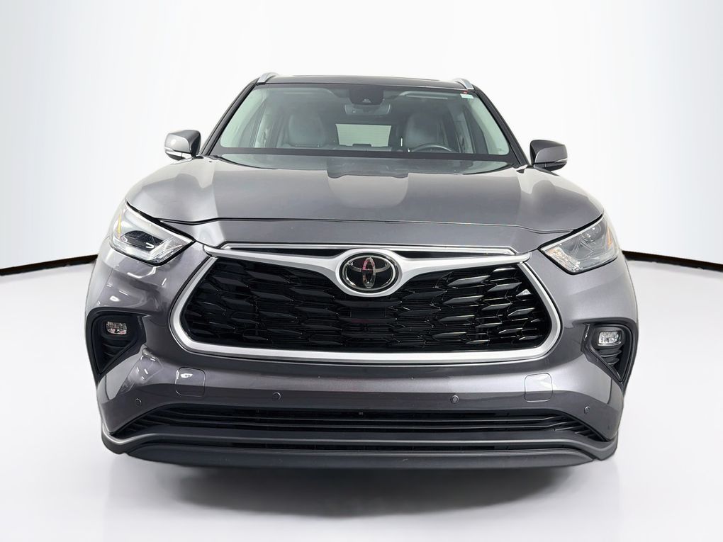 Used 2024 Toyota Highlander SUV