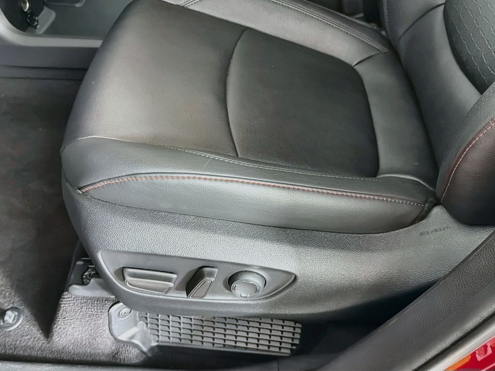 Used 2025 Toyota Sienna Van