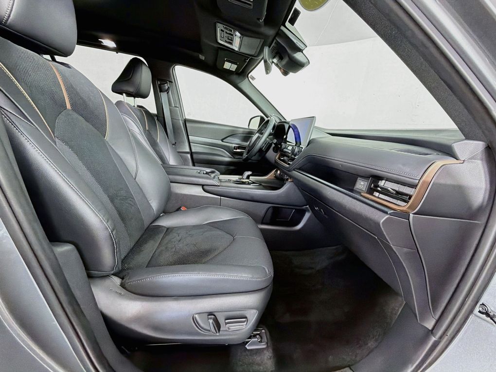 Used 2025 Toyota Grand Highlander Hybrid SUV