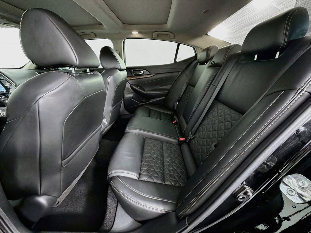 Used 2018 Nissan Maxima Sedan