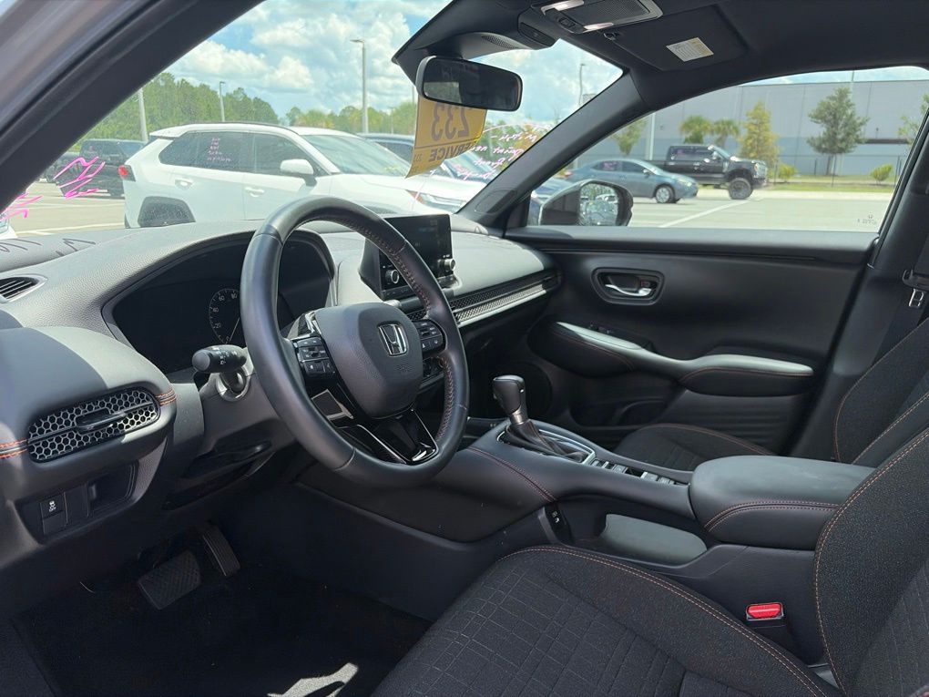 Used 2025 Honda HR-V SUV