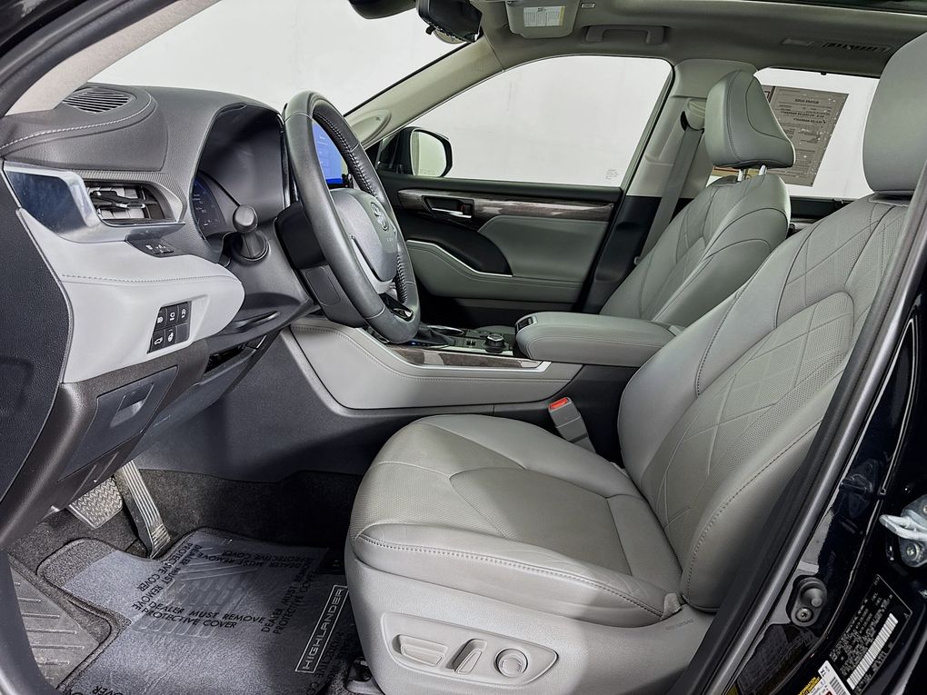 Used 2024 Toyota Highlander SUV