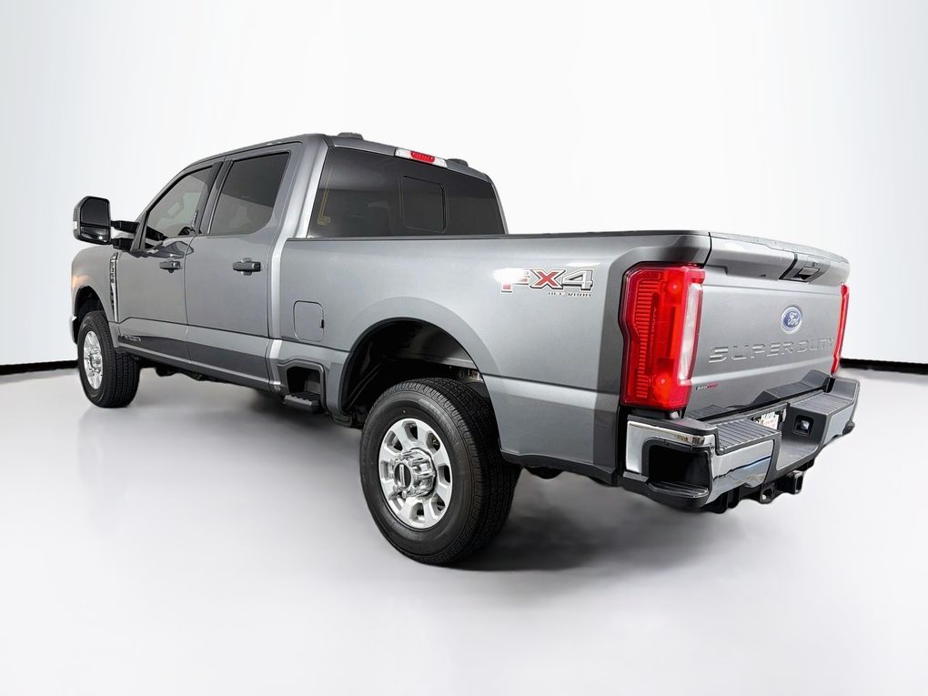 Used 2023 Ford F-350SD Truck