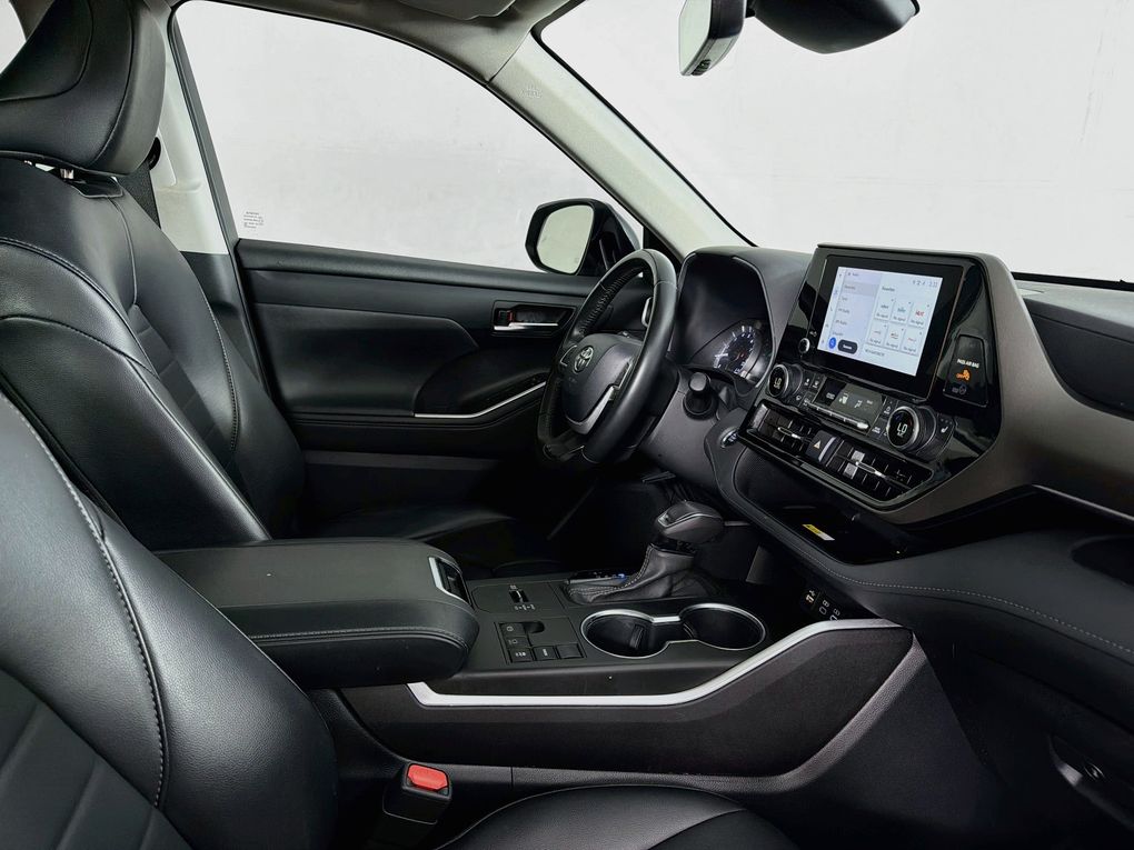 Used 2023 Toyota Highlander SUV