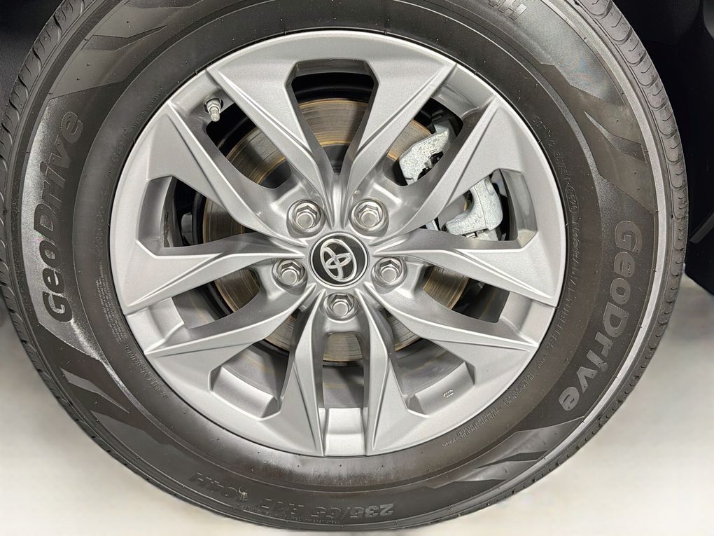 Used 2025 Toyota Sienna Van