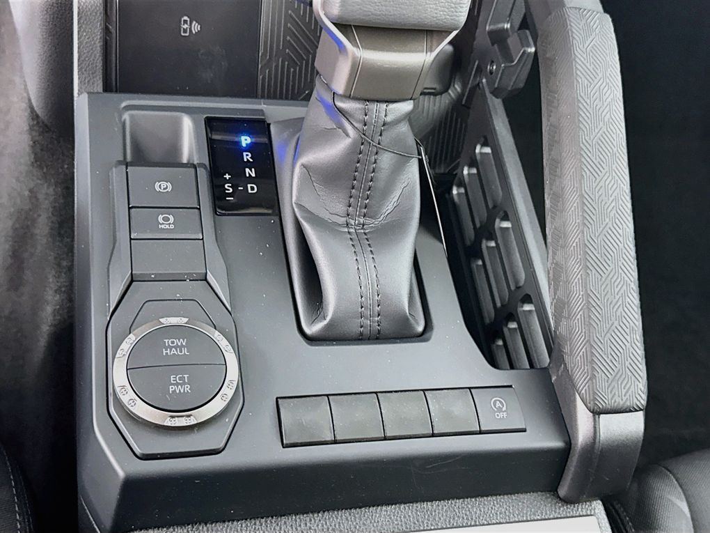2026 Toyota Tacoma SR5 - Photo 21