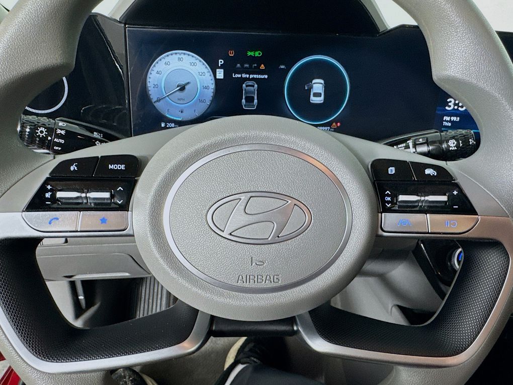 Used 2024 Hyundai Elantra Sedan