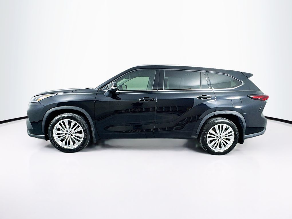 Used 2024 Toyota Highlander SUV