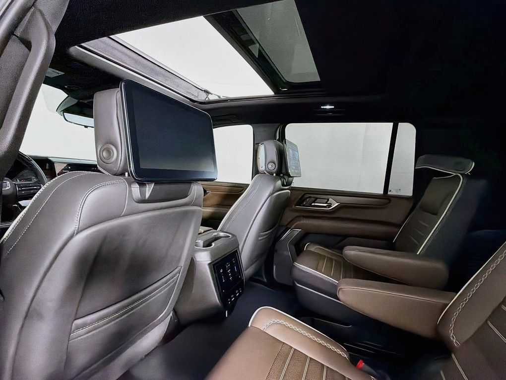 Used 2025 GMC Yukon XL SUV