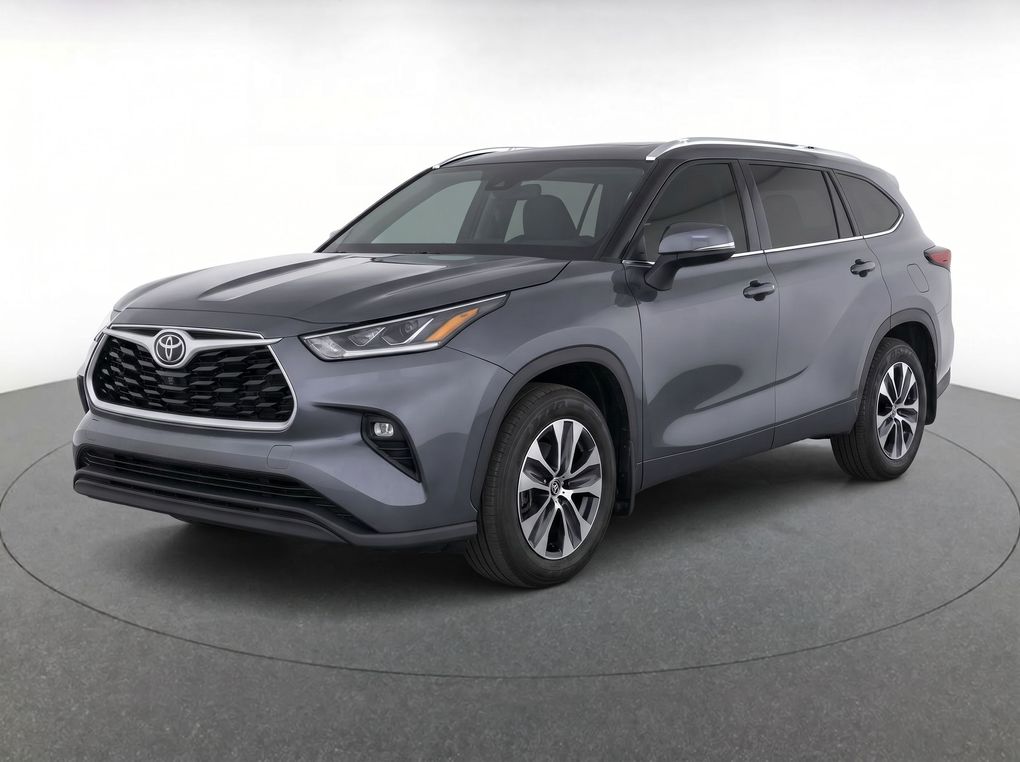 Used 2023 Toyota Highlander SUV