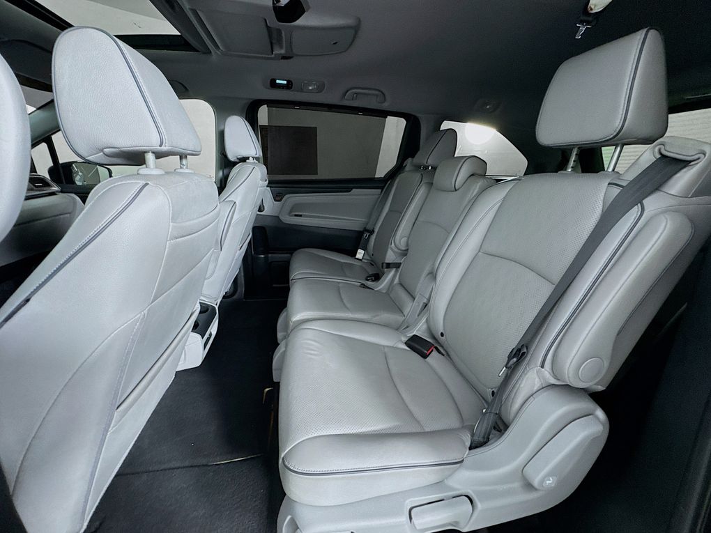 Used 2024 Honda Odyssey Van