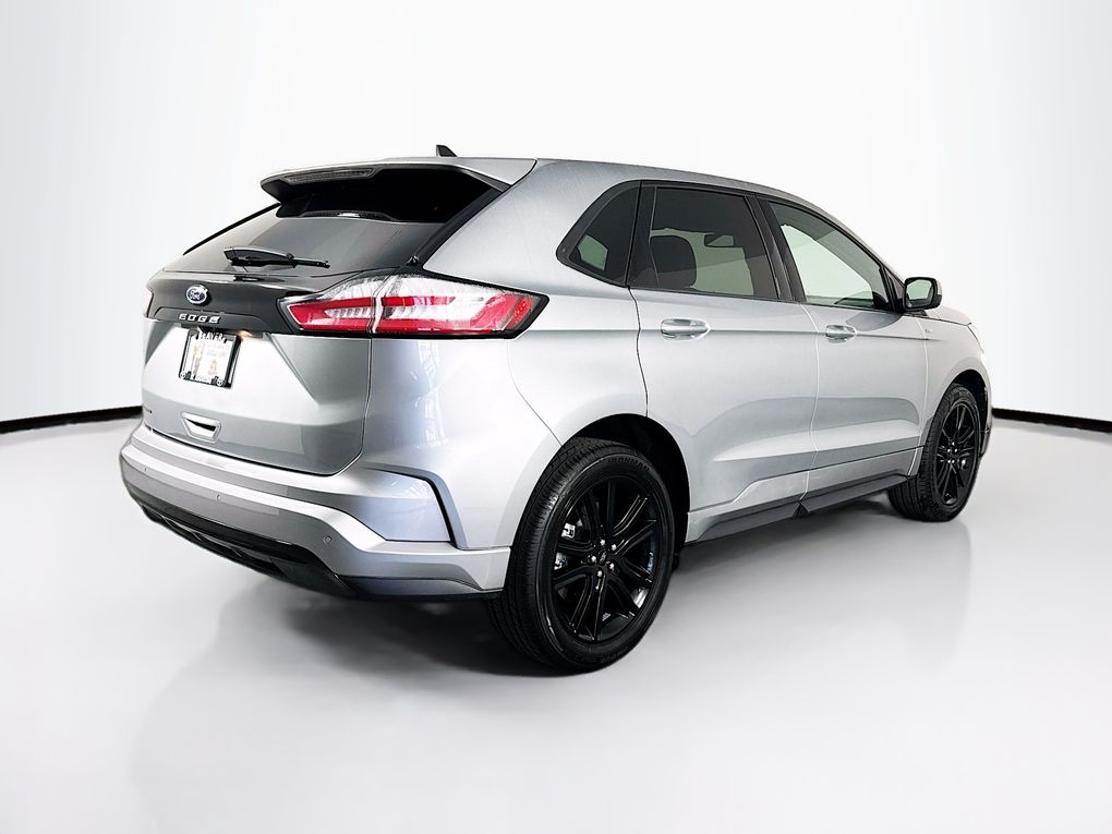 Used 2024 Ford Edge SUV
