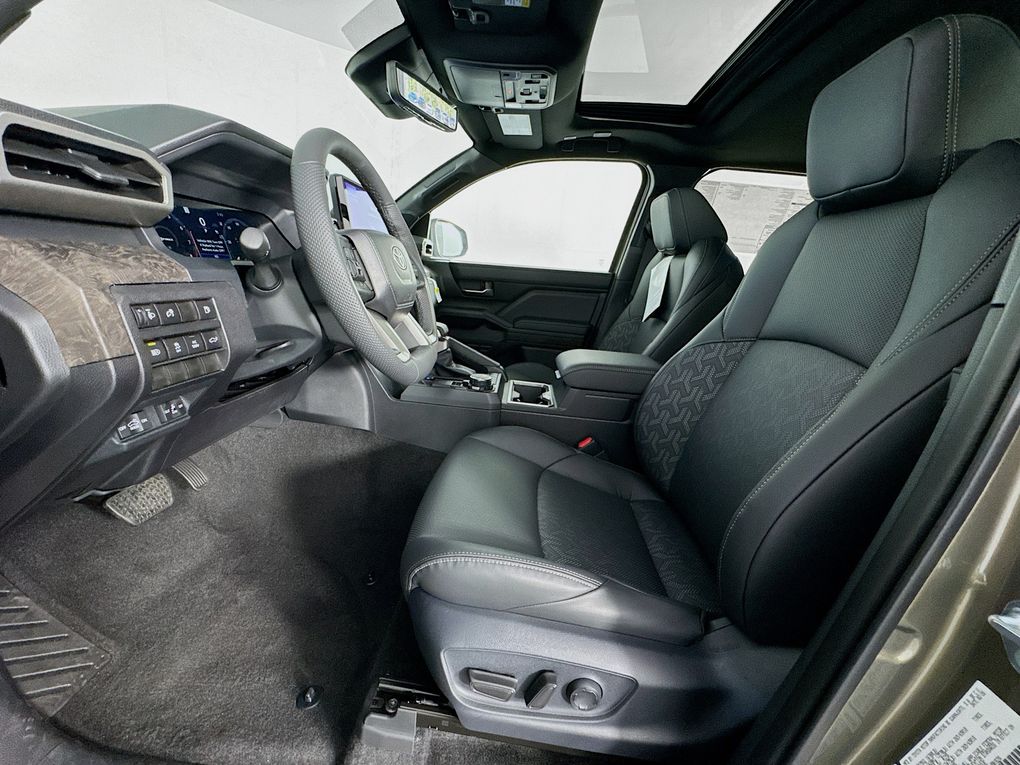 2026 Toyota Tacoma Limited - Photo 14