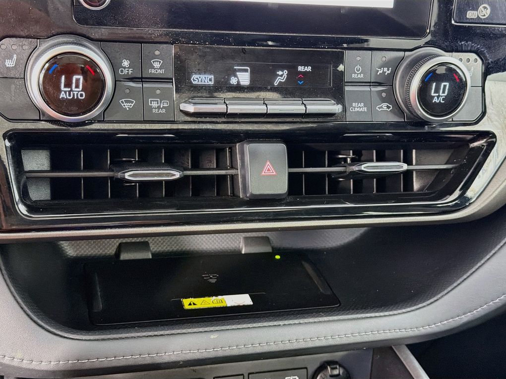 Used 2023 Toyota Highlander SUV