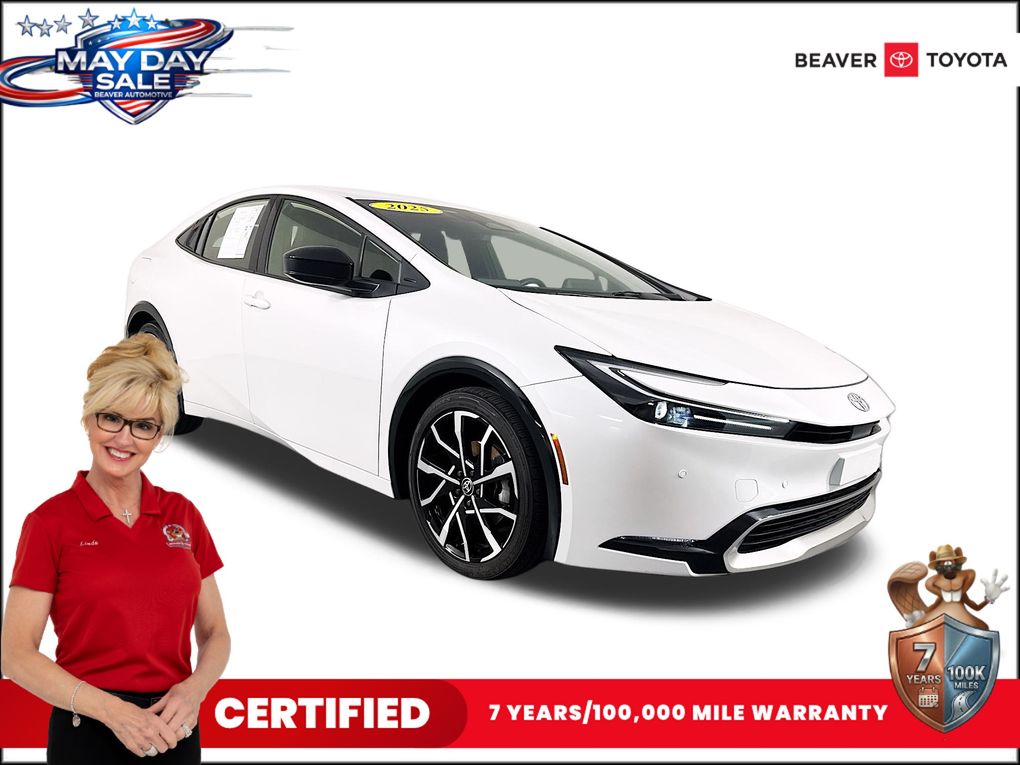 2025 Toyota Prius SE Plug-in Hybrid's photo
