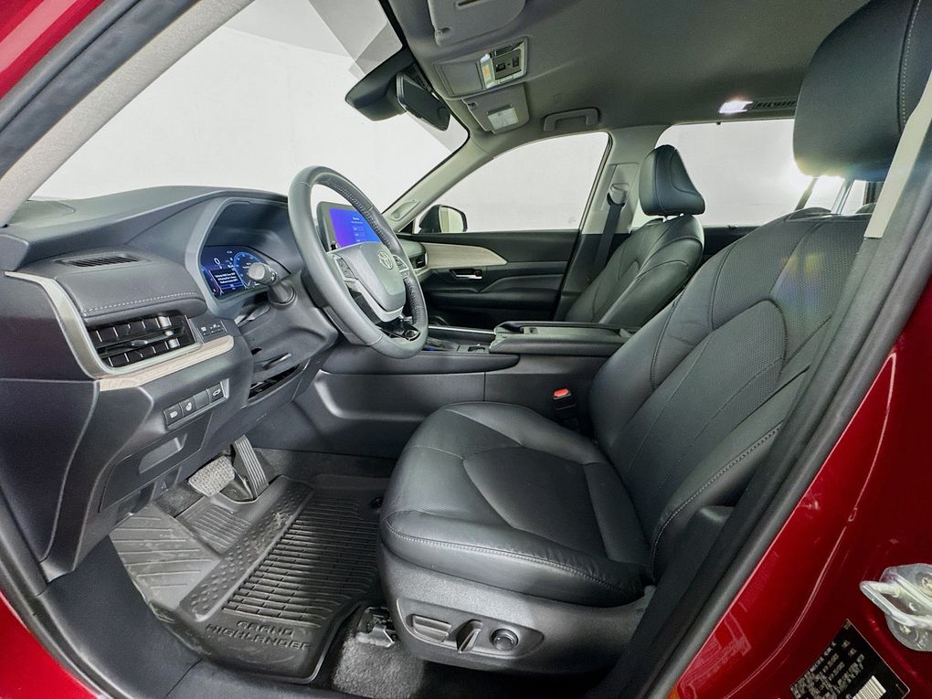 Used 2024 Toyota Grand Highlander SUV