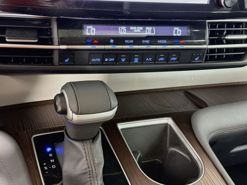 Used 2023 Toyota Sienna Van
