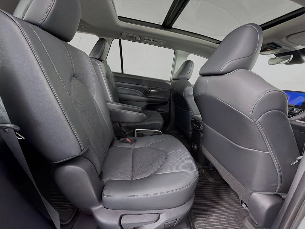 Used 2026 Toyota Grand Highlander Hybrid SUV
