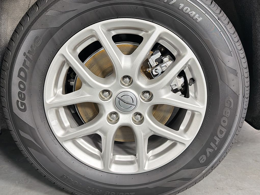 Used 2023 Chrysler Pacifica Van