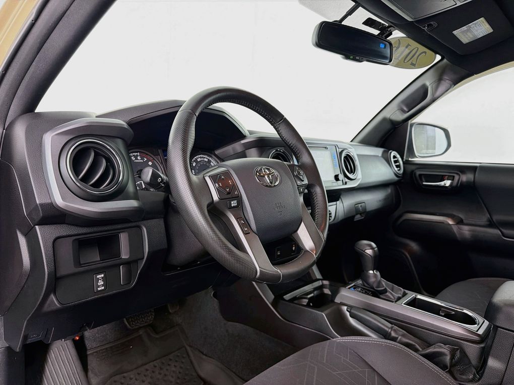 Used 2016 Toyota Tacoma Truck