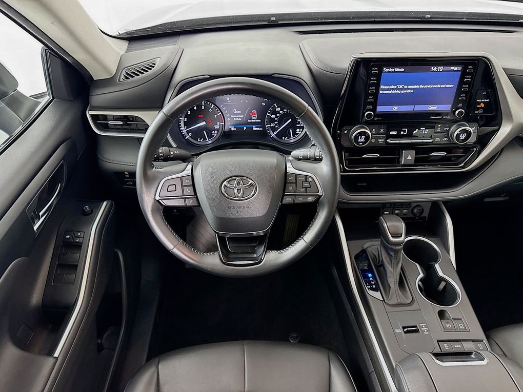 Used 2021 Toyota Highlander SUV