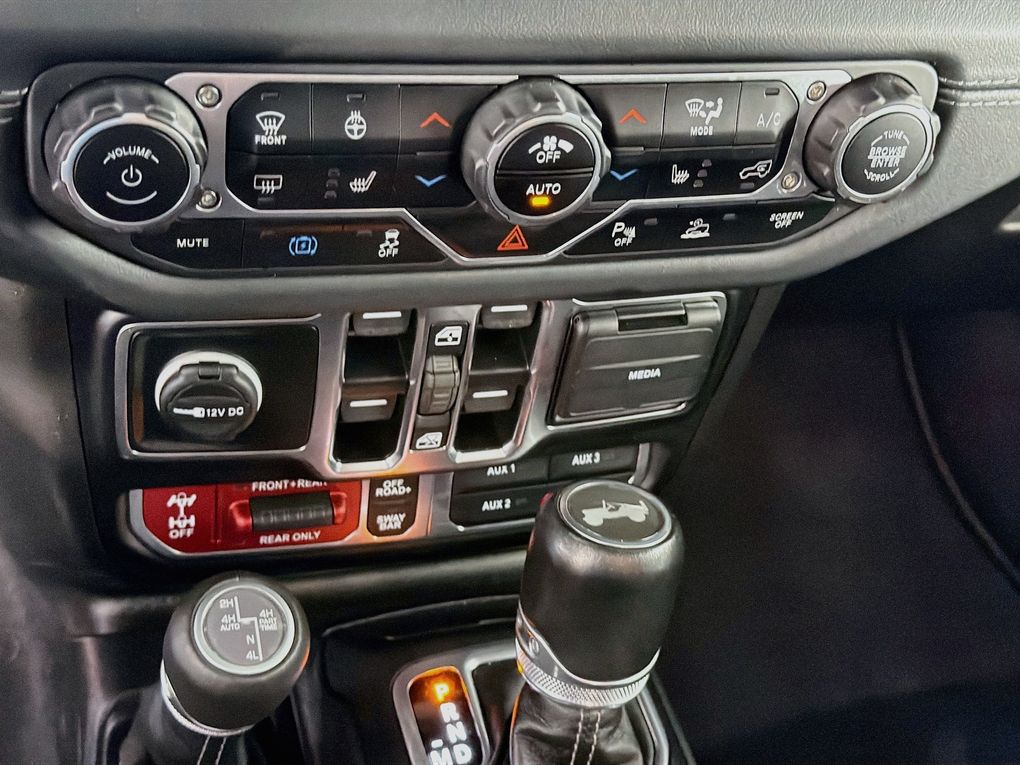 Used 2024 Jeep Wrangler SUV