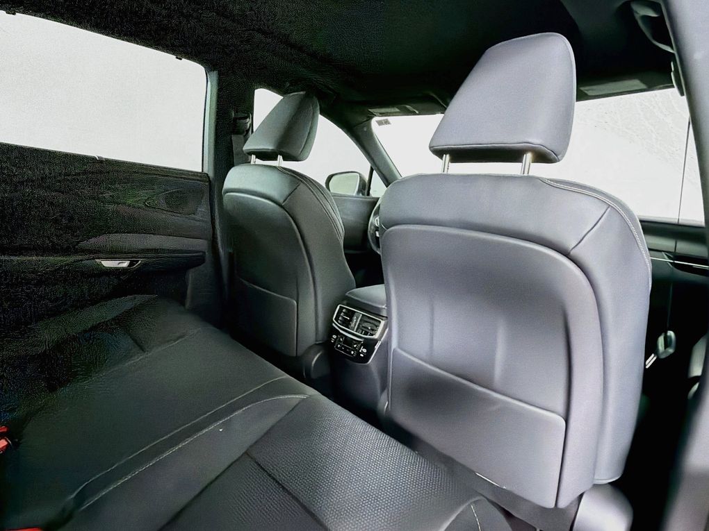 Used 2023 Lexus RX SUV