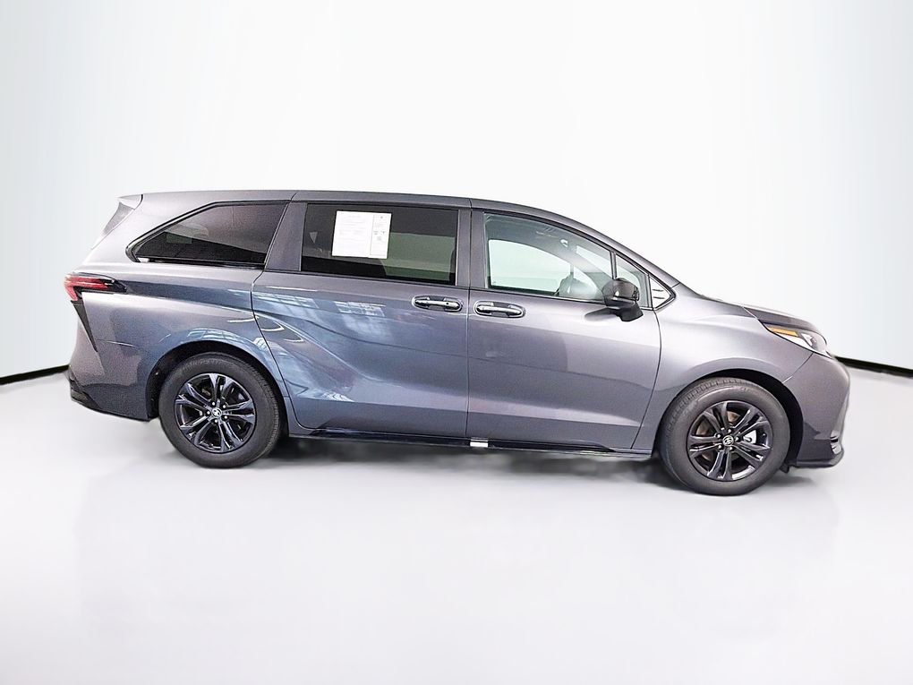 Used 2025 Toyota Sienna Van
