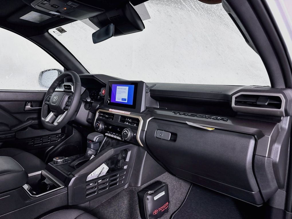 2025 Toyota Tacoma TRD Sport - Photo 27