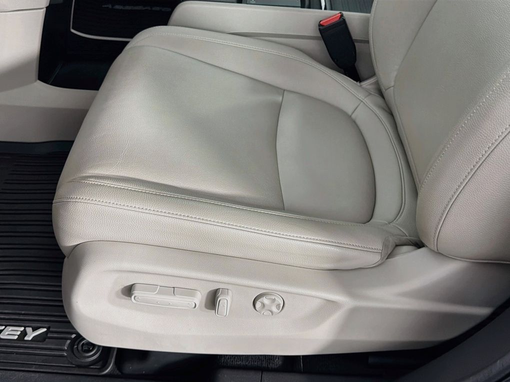 Used 2025 Honda Odyssey Van