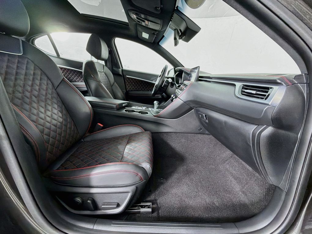Used 2024 Genesis G70 Sedan