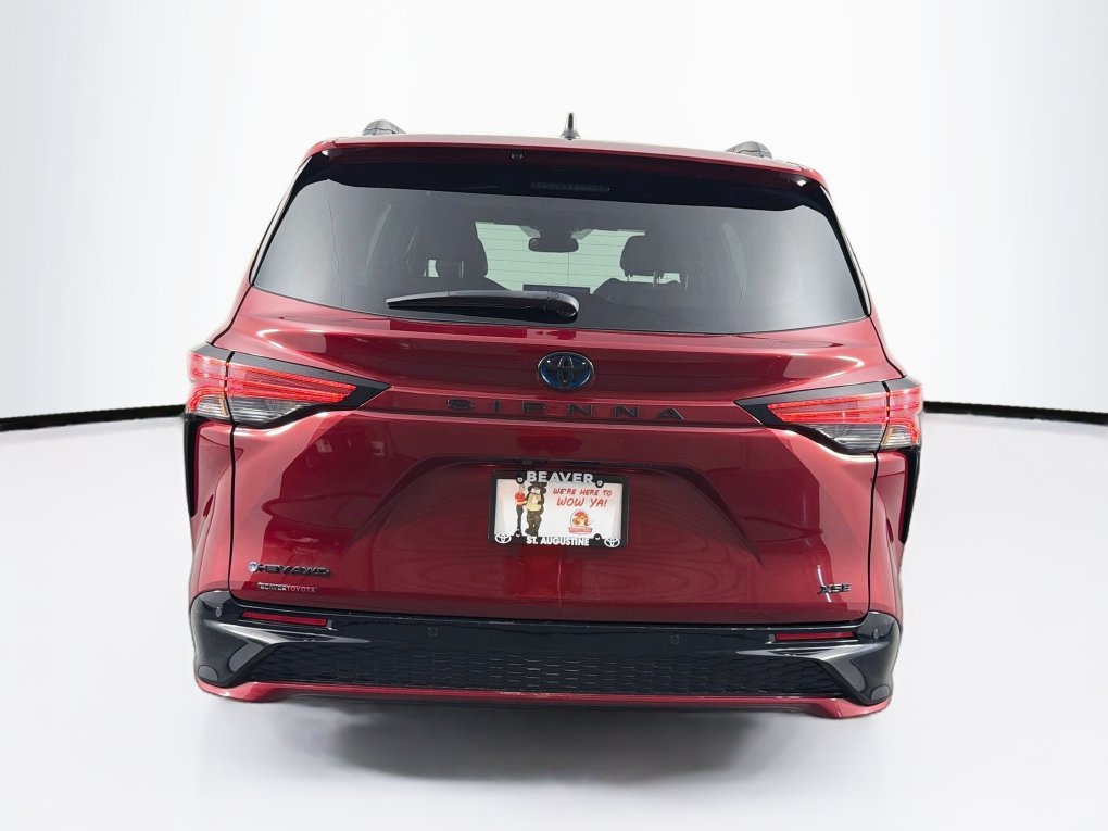 Used 2025 Toyota Sienna Van
