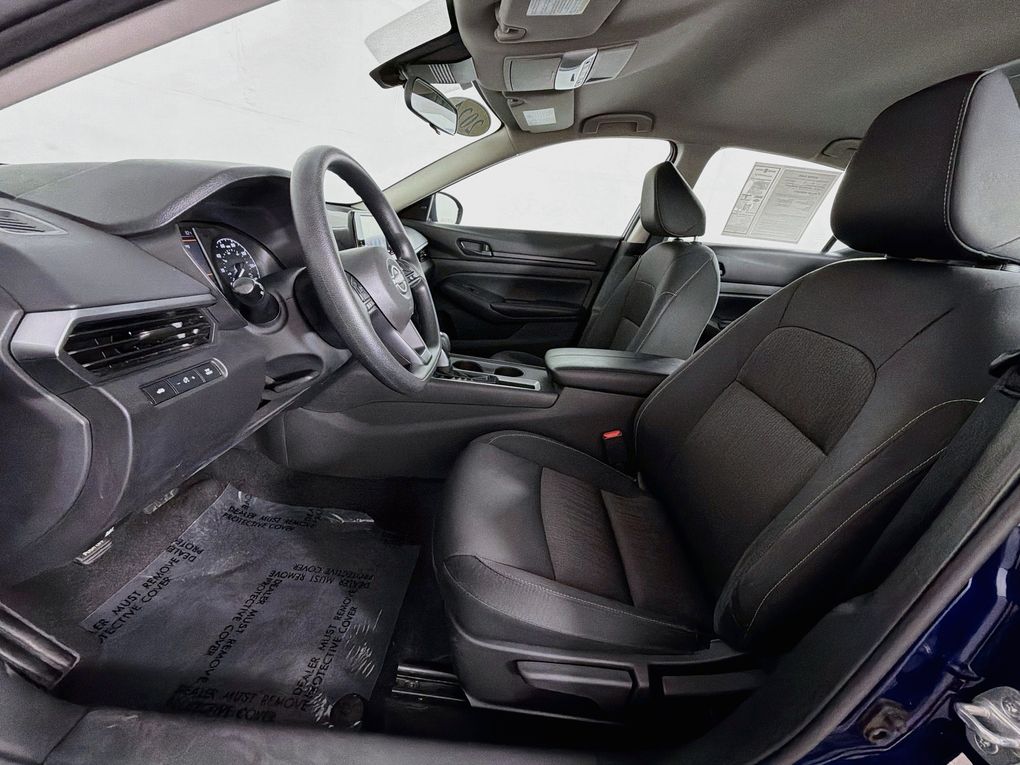 Used 2024 Nissan Altima Sedan