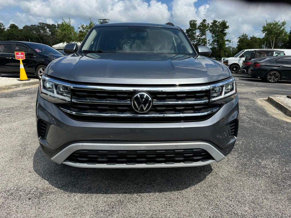 Used 2022 Volkswagen Atlas SE w/Tech with VIN 1V2JR2CA8NC523197 for sale in Saint Augustine, FL