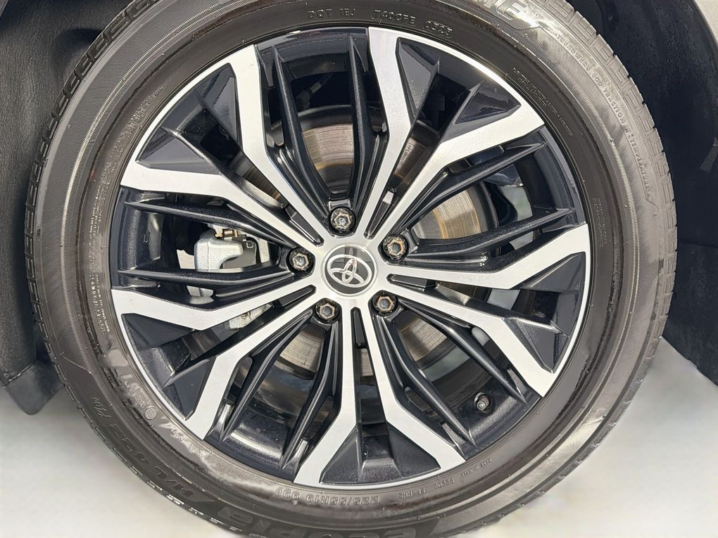 Used 2025 Toyota Crown Sedan