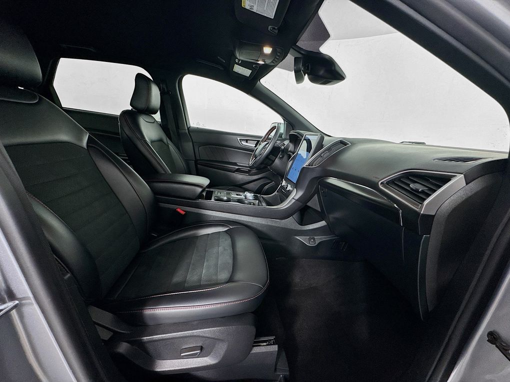 Used 2024 Ford Edge SUV