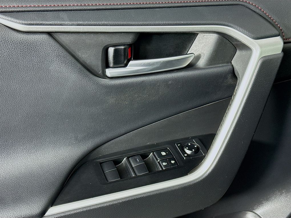 Used 2021 Toyota RAV4 SUV
