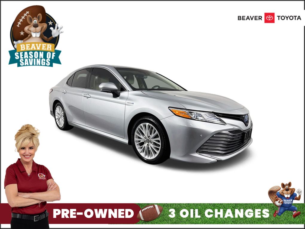 Celestial Silver Metallic 2018 Toyota Camry Hybrid Sedan Front-Wheel Drive Continuously Variable Transmission