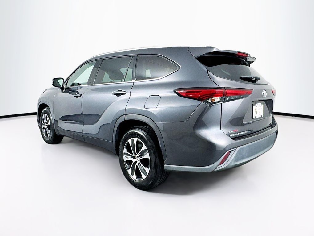 Used 2021 Toyota Highlander SUV