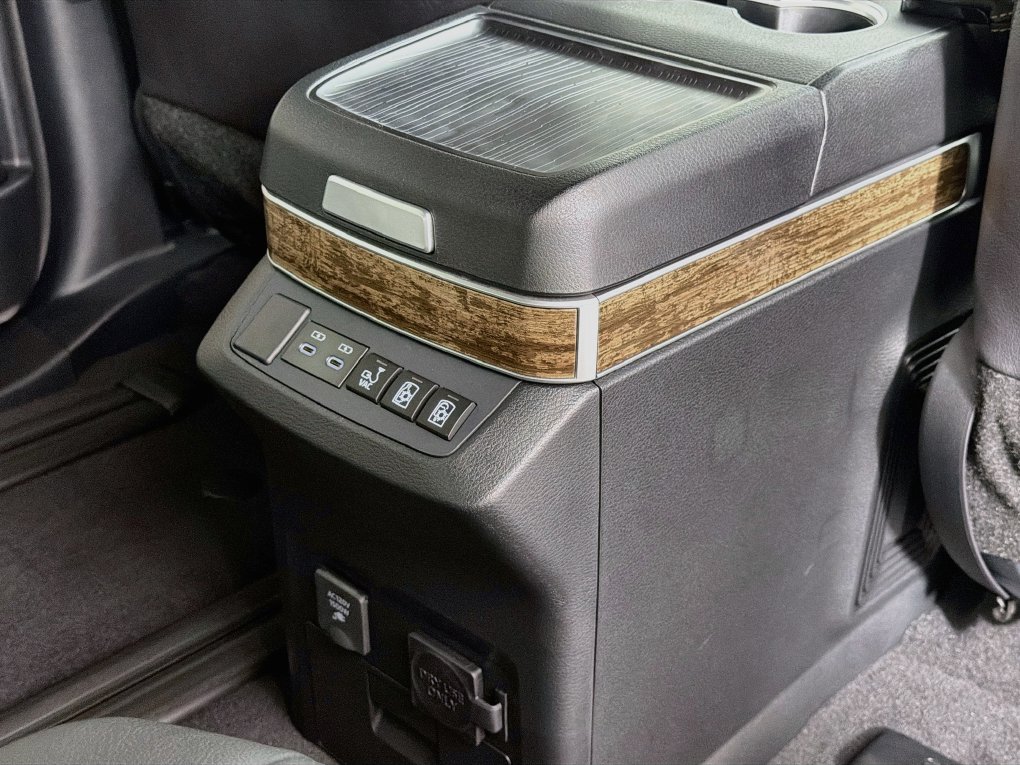 New 2026 Toyota Sienna Van