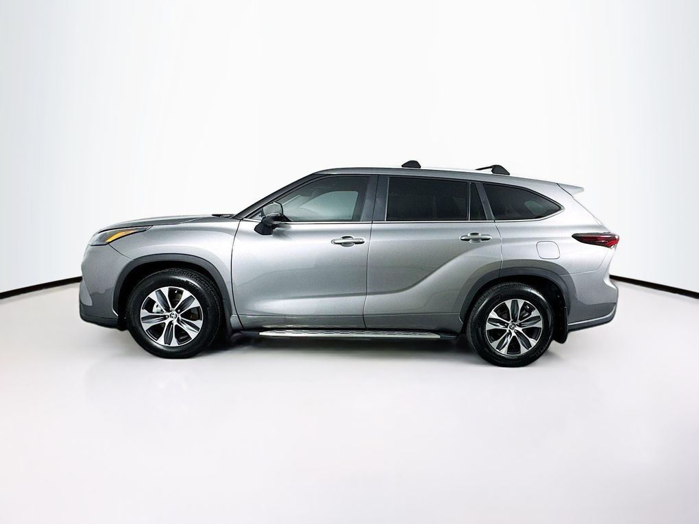 Used 2025 Toyota Highlander SUV