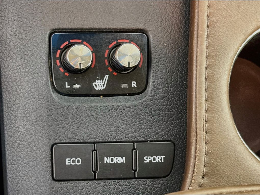 Used 2016 Toyota Avalon Sedan