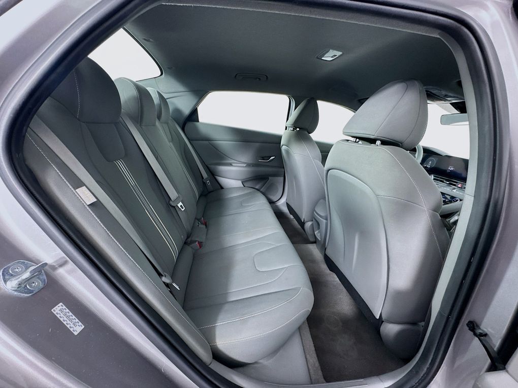Used 2024 Hyundai Elantra Sedan