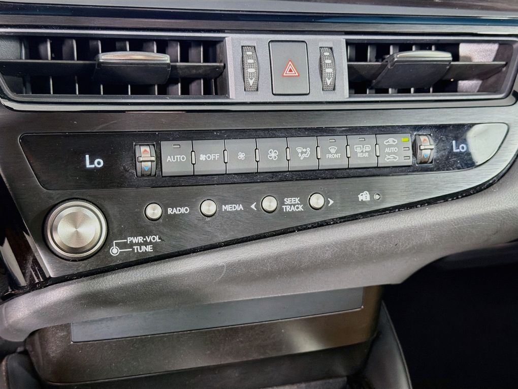 Used 2023 Lexus ES Sedan