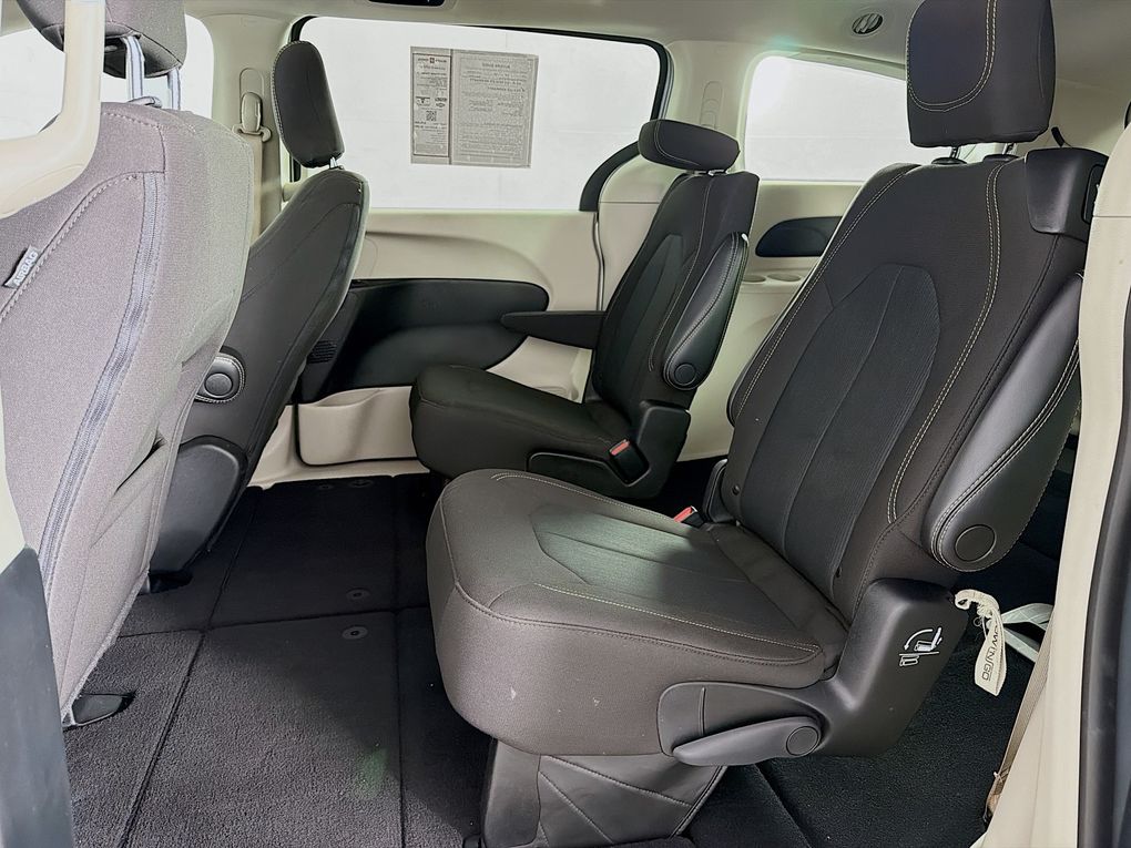 Used 2023 Chrysler Voyager Van
