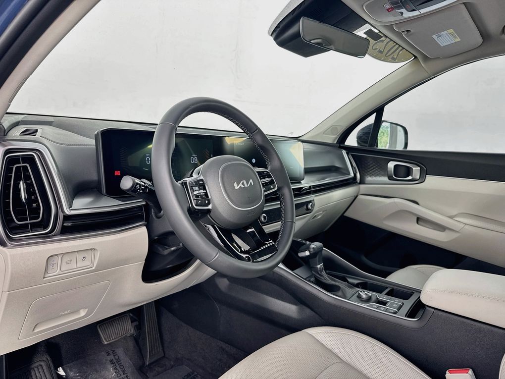 Used 2025 Kia Sorento SUV