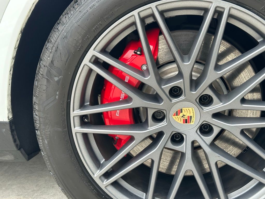 Thumbnail: 2025 Porsche Cayenne - 16