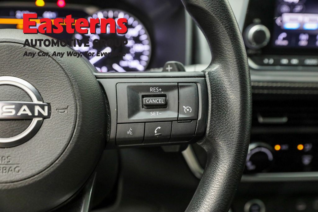 Used 2023 Gray Nissan S image 15