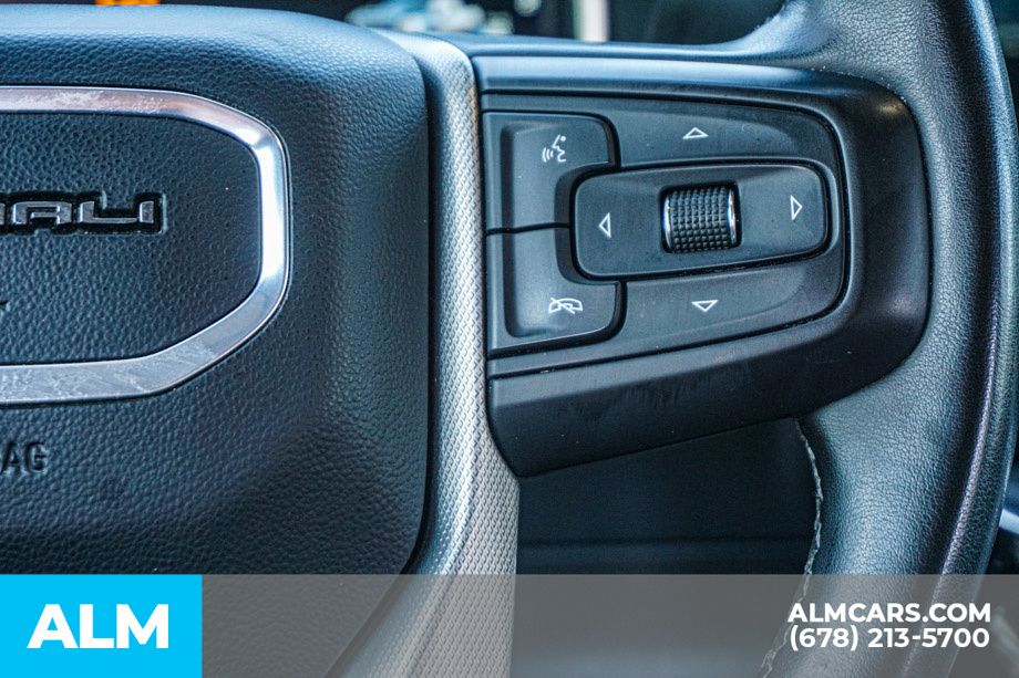 Used 2024 White GMC Denali image 29