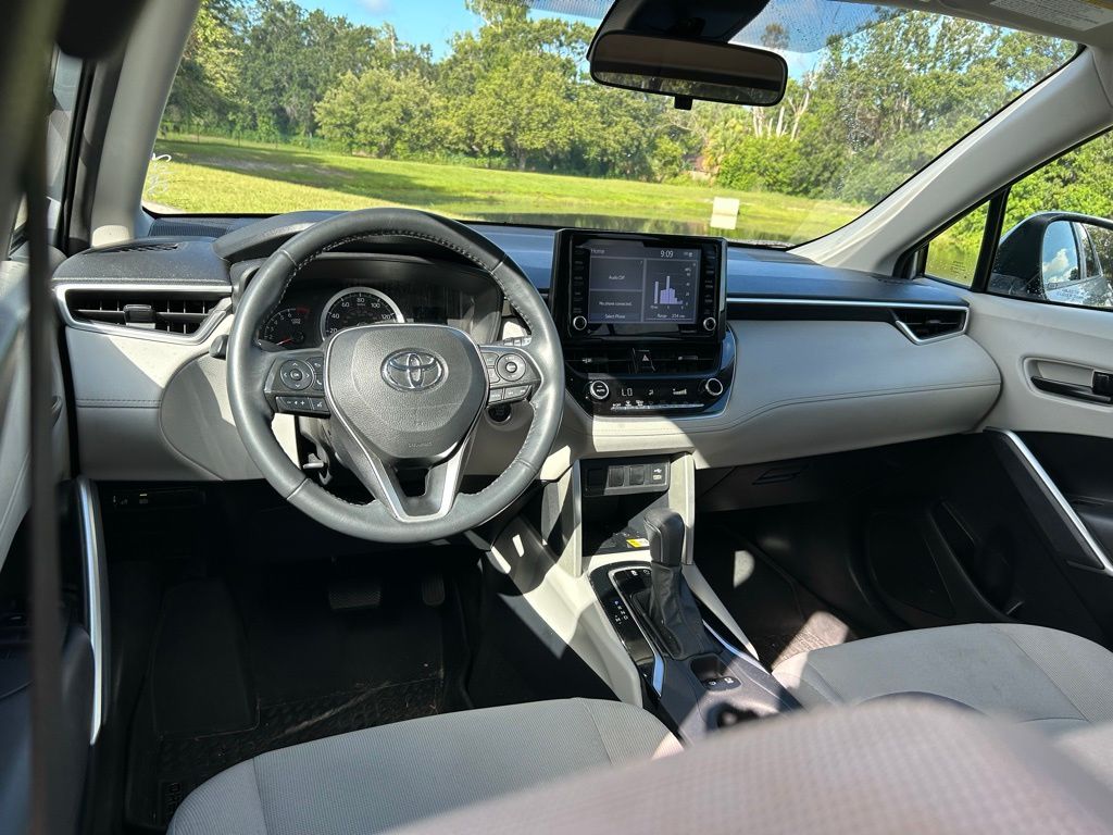 Thumbnail: 2022 Toyota Corolla Cross - 12